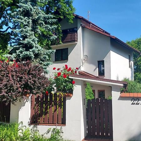 Hidden Gem Garden Apartment Krakow Luaran gambar