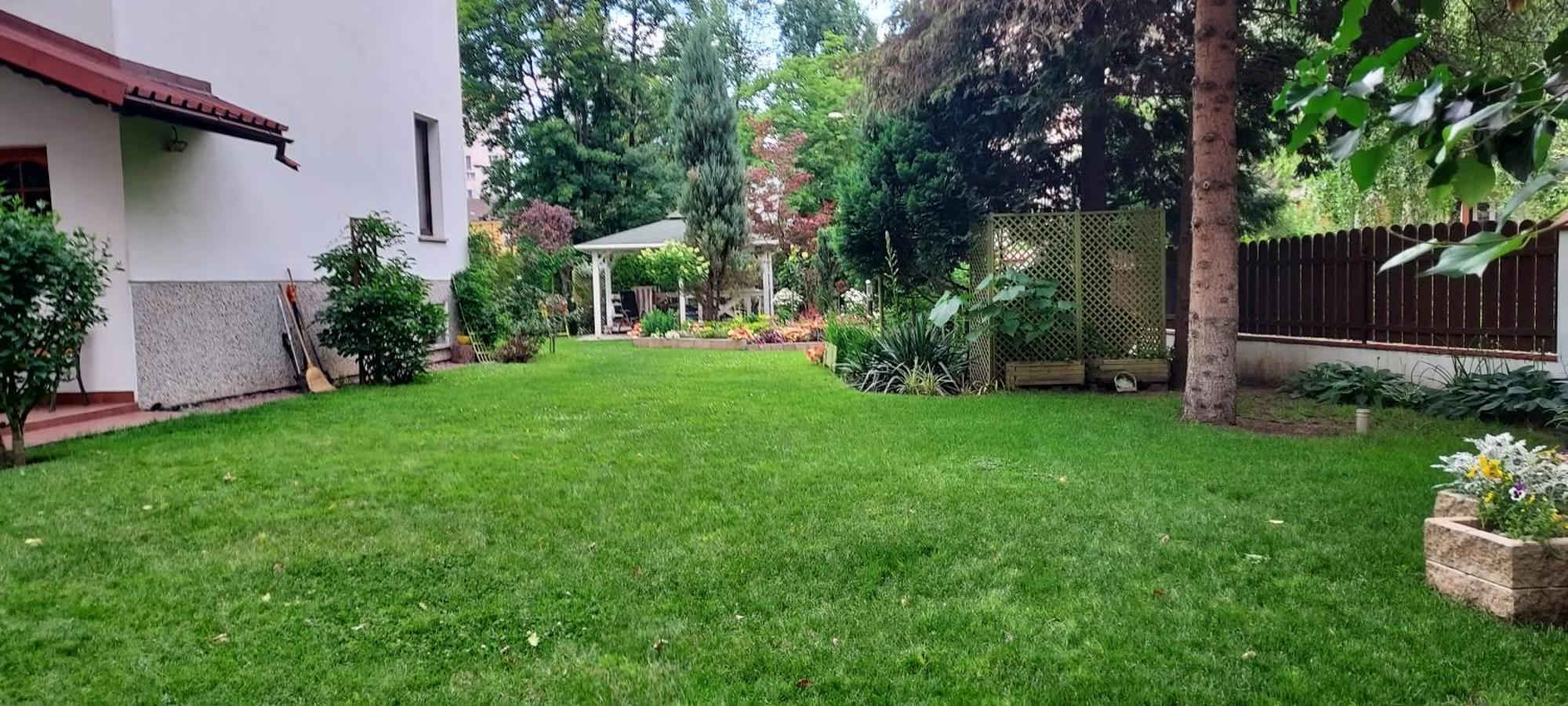 Hidden Gem Garden Apartment Krakow Luaran gambar