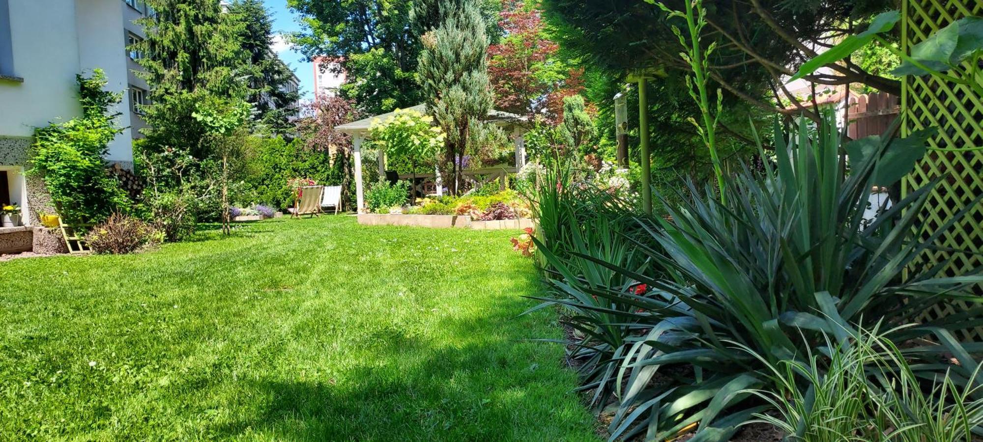Hidden Gem Garden Apartment Krakow Luaran gambar
